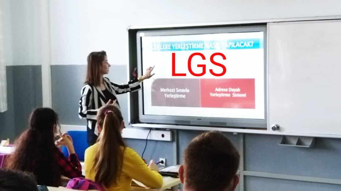 Tüm 8.Sınıflara LGS ve Lise Tanıtımları Yapıldı.